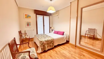 Piso en alquiler en Calle de Miguel Villanueva, Centro (Logroño) de 850 €<span>/mes</span>