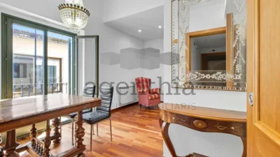 Duplex in Carrer de les Ferreries Velles photo 3