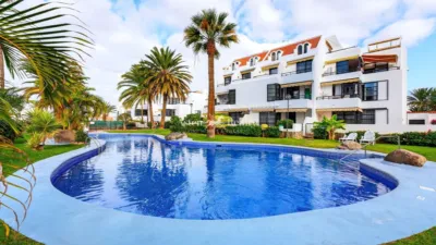 Apartment on Avenida de Rafael Puig Lluvina photo 16