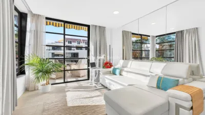 Apartment on Avenida de Rafael Puig Lluvina photo 3