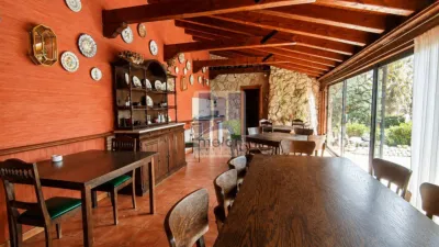 House on Olmos de Atapuerca Street photo 10
