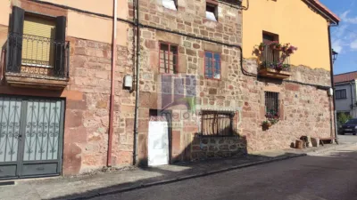 House on Villasur de Herreros Street photo 13