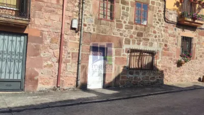 House on Villasur de Herreros Street photo 14