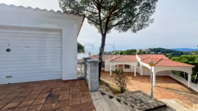 Chalet in Canyelles / Montgoda photo 26