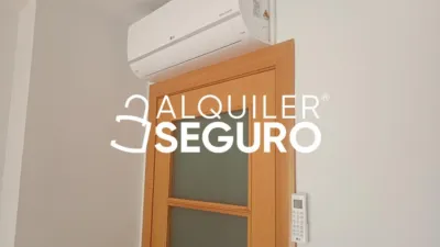 Piso en alquiler en Les Corts - Imagen 2