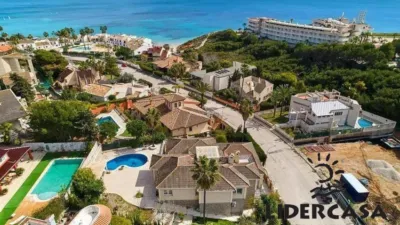 Chalet en venta en Dehesa de Campoamor-Aguamarina, Dehesa de Campoamor-Aguamarina (Distrito Orihuela Costa. Orihuela) de 890.000 €