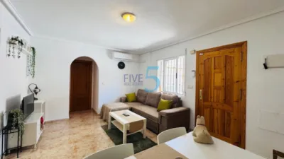 Casa – Orihuela, Urbanización Miraflores IV, Urbanización Horizonte - Més