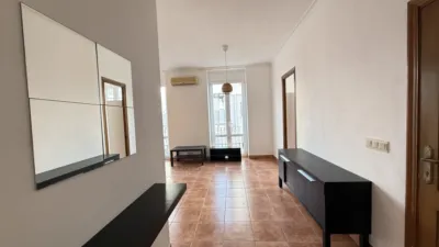 Piso en alquiler en Carrer de Cuba, cerca de Carrer de Buenos Aires - Imagen 2