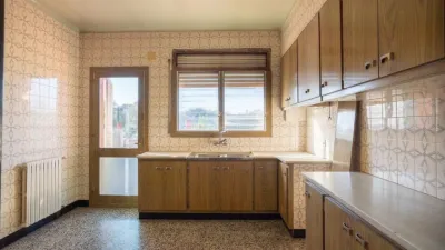 Detached single-family home on Disseminat Campdora Street photo 3