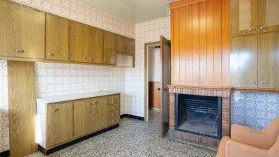 Detached single-family home on Disseminat Campdora Street photo 4