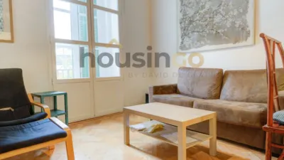 Piso en alquiler en Centro - Imagen 2