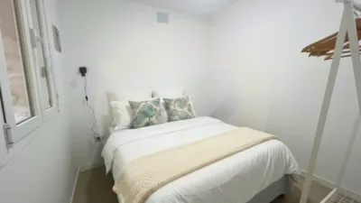 Apartment for Investment Opportunity with Tourist License on Avenida Aguilera photo 3
