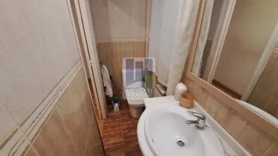 Flat on Petronila Casado Street photo 11