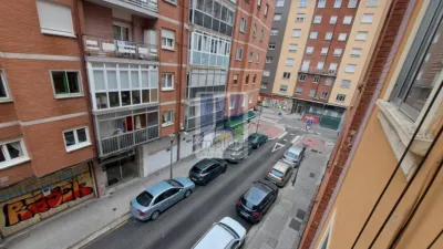 Flat on Petronila Casado Street photo 15