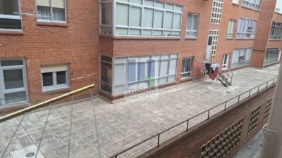 Flat on Petronila Casado Street photo 16