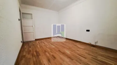 Flat on Petronila Casado Street photo 3