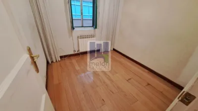 Flat on Petronila Casado Street photo 4