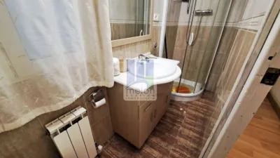 Flat on Petronila Casado Street photo 6