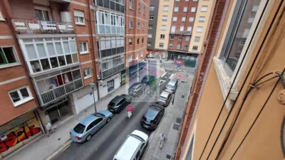 Flat on Petronila Casado Street photo 8