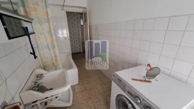 Apartment on Calle de Jesús María Ordoño photo 11