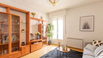 Piso en venta en Calle de Basilio Armendáriz, 2, Burlada - Burlata de 220.000 €