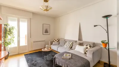 Piso en venta en Calle de Basilio Armendáriz, 2, Burlada - Burlata de 220.000 €