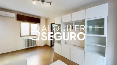 Piso en alquiler en Centro - Imagen 3