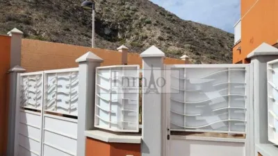 Chalet pareado en venta en Avenida de San Francisco, 30, Los Cristianos (Arona) de 1.080.000 €