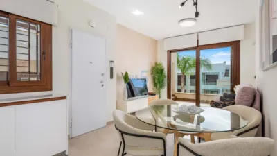 Pis – Torrevieja, Urbanización Los Balcones - Més