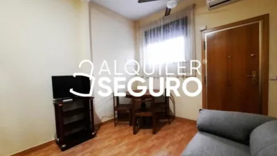 Piso en alquiler en Ciudad Lineal - Imagen 2