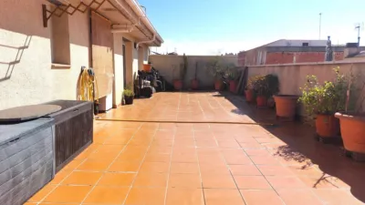 Apartment in L'Eixample Area photo 3