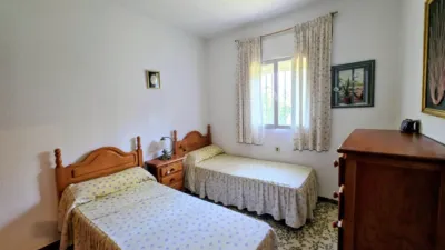 House located near the N-340, just a step away from Conil. Good area. photo 23