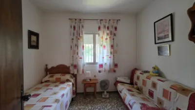 House located near the N-340, just a step away from Conil. Good area. photo 18