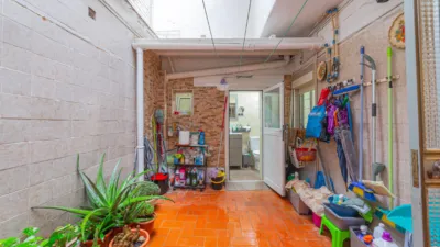 House in Alavarado, opposite L3 Roquetes Metro photo 24
