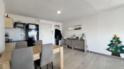Apartment near the General Hospital and Gran Vía Shopping Centre. photo 4
