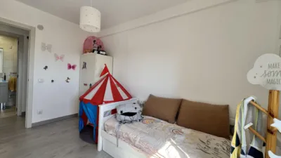 Apartment near the General Hospital and Gran Vía Shopping Centre. photo 3