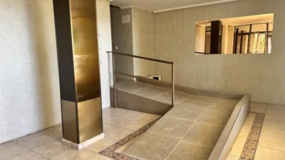 Piso en Cerca del Hospital General y Centro Comercial Gran Vía. photo 19