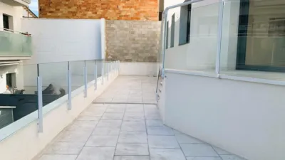 Apartment in the Heart of the Centre and Just Minutes from the Beach. photo 4