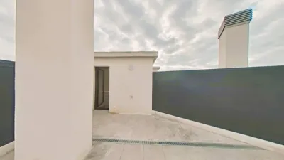 Penthouse close to the town centre and just minutes from the beach. photo 16