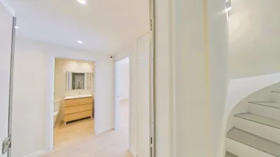 Apartment in the Center and Just Minutes from the Beach. photo 21