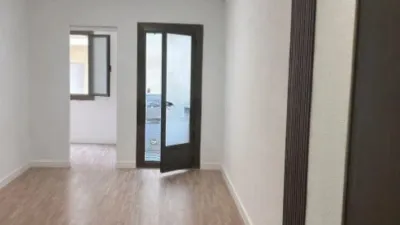 Flat on Calle Santa Engracia photo 4
