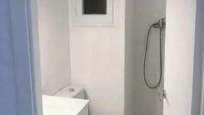 Flat on Calle Santa Engracia photo 5