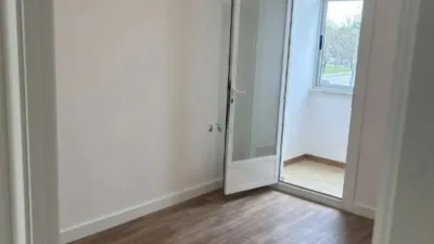 Flat on Calle Santa Engracia photo 3
