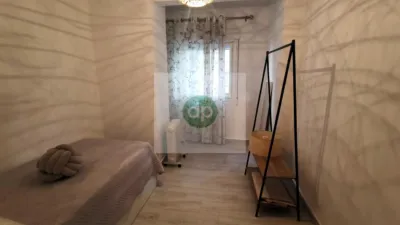 Piso en alquiler en en La Autopista, Próximo A Institutos y Colegios., Pardaleras (Badajoz Capital) de 700 €<span>/mes</span>