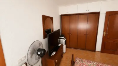 Penthouse on Calle Didac Priu - Sant Boi de Llobregat photo 19