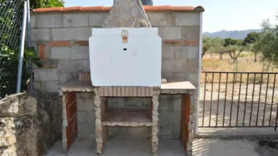 House with Pool in Alcuéscar photo 31