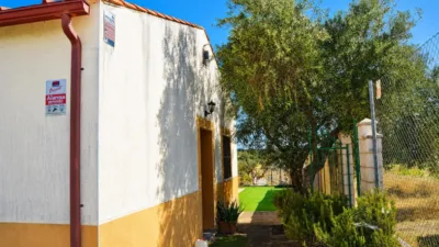 House with Pool in Alcuéscar photo 38