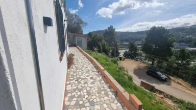 House in A 10 Minutes from the A-2 Motorway photo 12