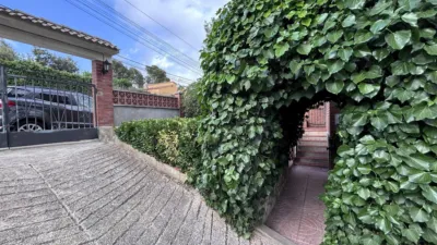 House in Cerca del Centro de La Urbanización photo 3