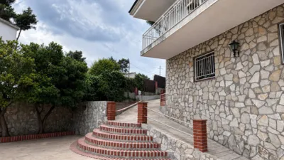 House in Cerca del Centro de La Urbanización photo 2